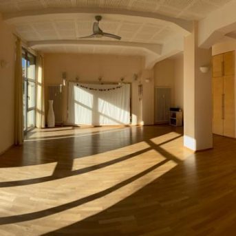 Bild oder Logo der Dankstelle Yoga & Bewegung
